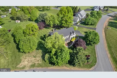 18290 Turnberry Drive, Round Hill, VA 20141 - Photo 7