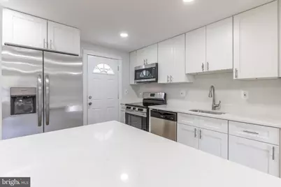 1107 E Beech Road, Sterling, VA 20164 - Photo 25