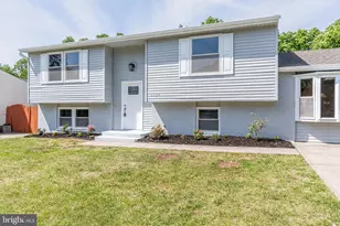 1107 E Beech Rd, Sterling, VA 20164 - Photo 3