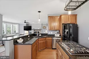 13214 Greenstaff Ln, Lovettsville, VA 20180 - Photo 13