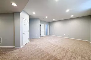 42631 Explorer Dr, Brambleton, VA 20148 - Photo 49