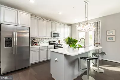 1414 Ribbon Limestone Terrace SE #E-204, Leesburg, VA 20175 - Photo 3
