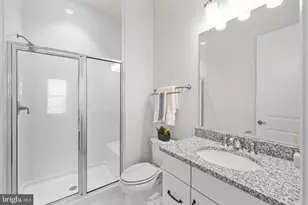 1122 Laconian St SE, Leesburg, VA 20175 - Photo 11