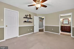 63 Rutherford Cir, Sterling, VA 20165 - Photo 31