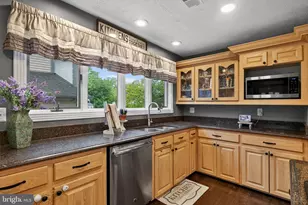63 Rutherford Cir, Sterling, VA 20165 - Photo 19