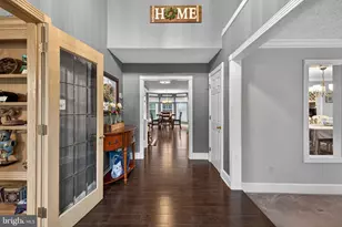 63 Rutherford Cir, Sterling, VA 20165 - Photo 5