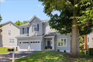 20680 Longbank Ct, Sterling, VA 20165 - Photo 3