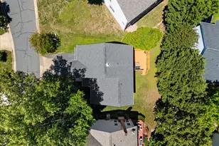20680 Longbank Ct, Sterling, VA 20165 - Photo 41