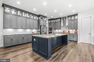 26829 Beech Bend Dr, Centreville, VA 20120 - Photo 17