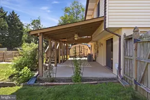 814 W Nettle Tree Rd, Sterling, VA 20164 - Photo 15