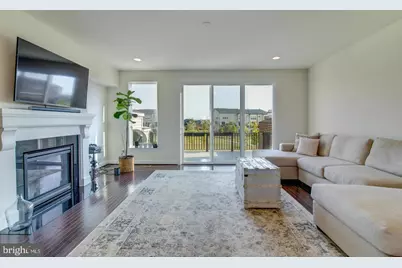 42261 Riggins Ridge Terrace, Brambleton, VA 20148 - Photo 9