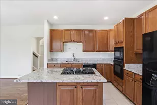 915 Buttonwood Terrace NE, Leesburg, VA 20176 - Photo 21