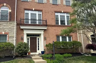 24949 Earlsford Dr, Chantilly, VA 20152 - Photo 1