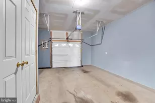 25015 Riding Center Dr, Chantilly, VA 20152 - Photo 21