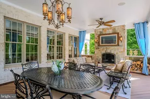 40935 Grenata Preserve Pl, Leesburg, VA 20175 - Photo 9