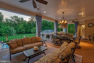 40935 Grenata Preserve Pl, Leesburg, VA 20175 - Photo 7