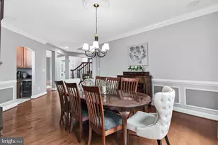 23075 Meriweather Ct, Brambleton, VA 20148 - Photo 11