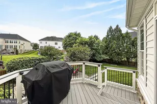 23075 Meriweather Ct, Brambleton, VA 20148 - Photo 23