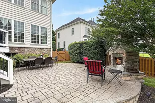 23075 Meriweather Ct, Brambleton, VA 20148 - Photo 25