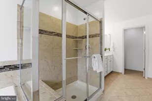 42537 Dreamweaver Dr, Brambleton, VA 20148 - Photo 31