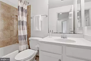 42537 Dreamweaver Dr, Brambleton, VA 20148 - Photo 27