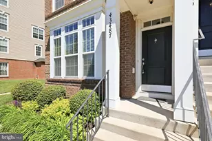43487 Town Gate Square, Chantilly, VA 20152 - Photo 5