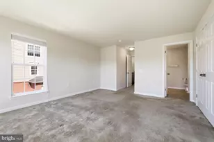 43487 Town Gate Square, Chantilly, VA 20152 - Photo 27