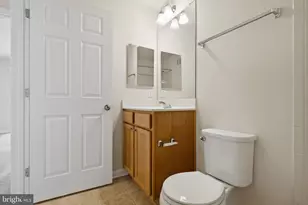 43487 Town Gate Square, Chantilly, VA 20152 - Photo 39