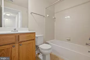 43487 Town Gate Square, Chantilly, VA 20152 - Photo 37