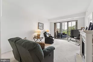19355 Cypress Ridge Terrace, Leesburg, VA 20176 - Photo 3