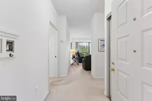 19355 Cypress Ridge Terrace, Leesburg, VA 20176 - Photo 31
