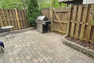 45560 Lakemont Square, Sterling, VA 20165 - Photo 13