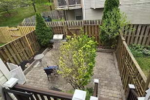 45560 Lakemont Square, Sterling, VA 20165 - Photo 15