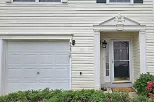 45560 Lakemont Square, Sterling, VA 20165 - Photo 3
