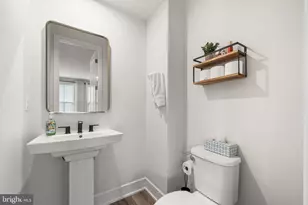 42161 Shining Star Sq, Brambleton, VA 20148 - Photo 49