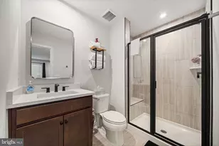 42161 Shining Star Sq, Brambleton, VA 20148 - Photo 39
