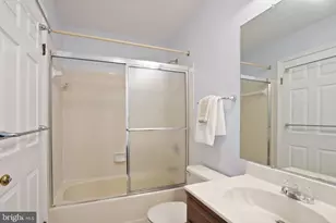 169 Applegate Dr, Sterling, VA 20164 - Photo 29