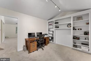 36 Rutherford Cir, Sterling, VA 20165 - Photo 47