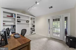 36 Rutherford Cir, Sterling, VA 20165 - Photo 45