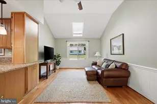35 Biscayne Pl, Sterling, VA 20164 - Photo 11