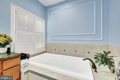 20283 Island View Court, Sterling, VA 20165 - Photo 17