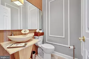 20283 Island View Ct, Sterling, VA 20165 - Photo 25