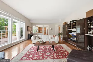 43774 Brownburg Pl, Chantilly, VA 20152 - Photo 13