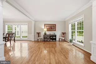 43774 Brownburg Pl, Chantilly, VA 20152 - Photo 5