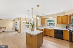 20547 Norwich Pl, Ashburn, VA 20147 - Photo 9