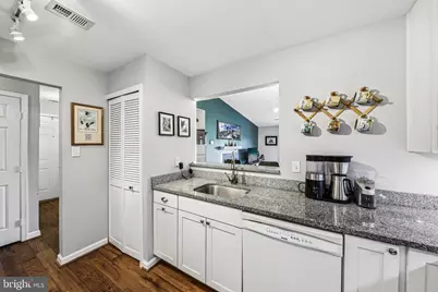44114 Natalie Terrace #302, Ashburn, VA 20147 - Photo 7