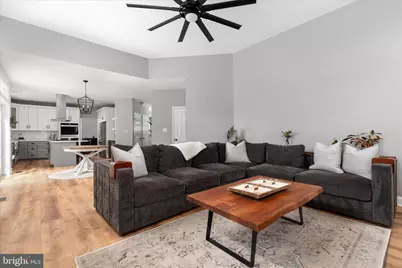 835 Santmyer Drive SE, Leesburg, VA 20175 - Photo 3