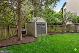 835 Santmyer Dr SE, Leesburg, VA 20175 - Photo 15