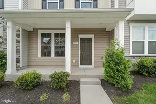43733 Hay Rd, Ashburn, VA 20147 - Photo 3