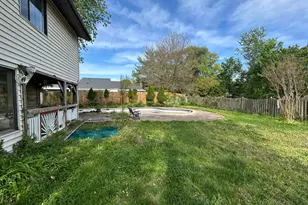 102 Wrightwood Pl, Sterling, VA 20164 - Photo 3